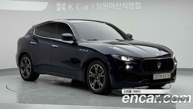 MASERATI LEVANTE 2017 — 143 220 км, синий, Корея — под ключ — фото 1