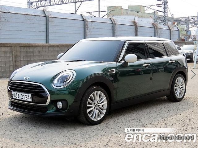 MINI COOPER CLUBMAN 2018 — 160 618 км, тёмно-зелёный, Корея — под ключ — фото 1