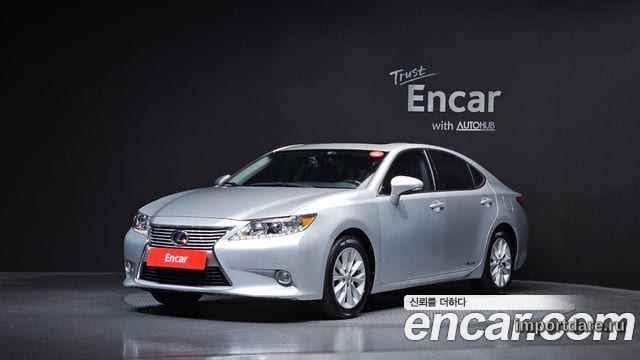 LEXUS ES300H 2013 — 201 231 км, серебристый, Корея — под ключ — фото 1