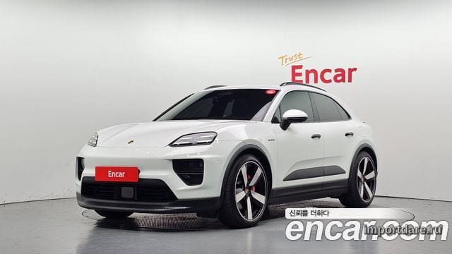Porsche Macan спереди