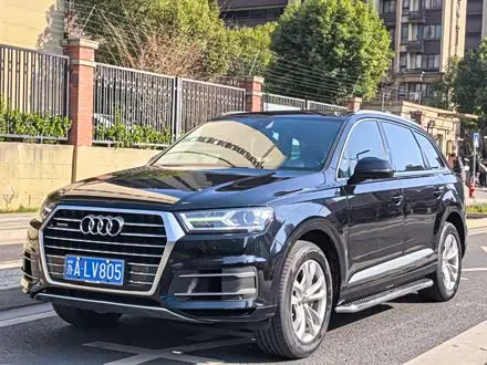 AUDI Q7 2018