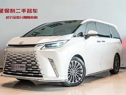 LEXUS LM — из Китая под ключ