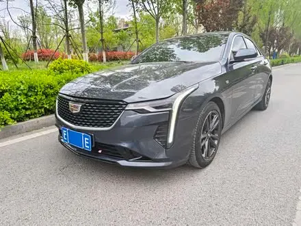 CADILLAC CT4 2022