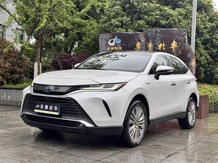 TOYOTA HARRIER — из Китая под ключ