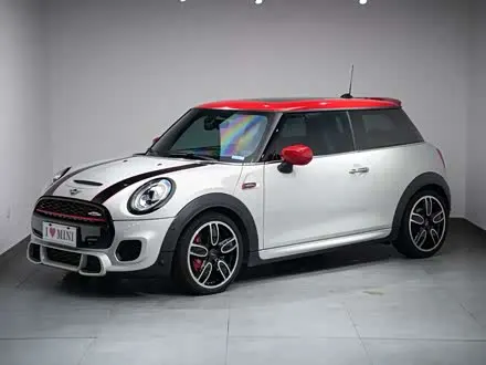MINI JCW — из Китая под ключ