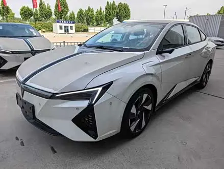 IM MOTORS LINGXI L — из Китая под ключ