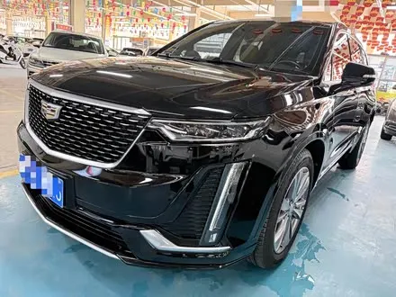 CADILLAC XT6 — из Китая под ключ