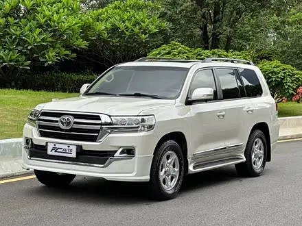 TOYOTA LAND CRUISER — из Китая под ключ