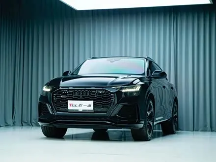 AUDI RS Q8 2022