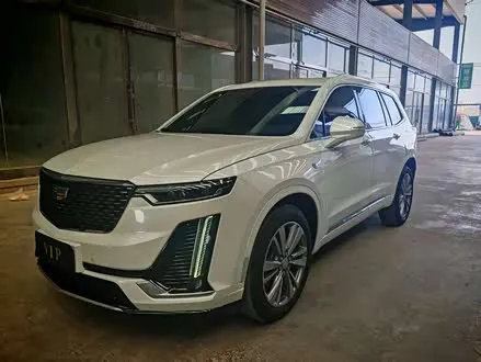 CADILLAC XT6 — из Китая под ключ
