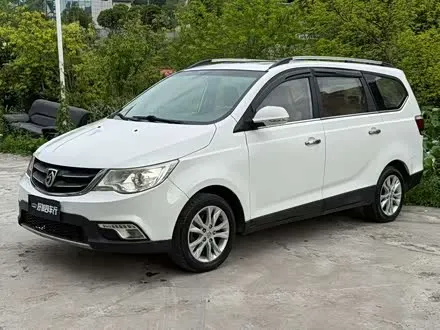 BAOJUN 730 2014