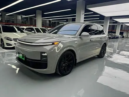 LI AUTO L8 — из Китая под ключ