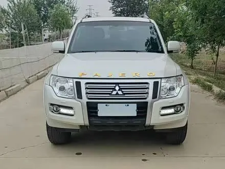 MITSUBISHI PAJERO — из Китая под ключ