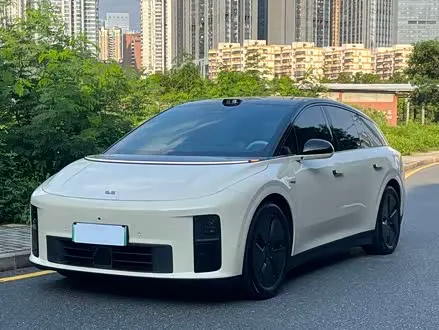 LI AUTO I6 — из Китая под ключ
