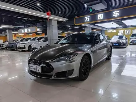 TESLA MODEL S 2016