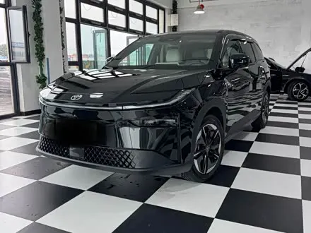 TOYOTA BZ3X 2025