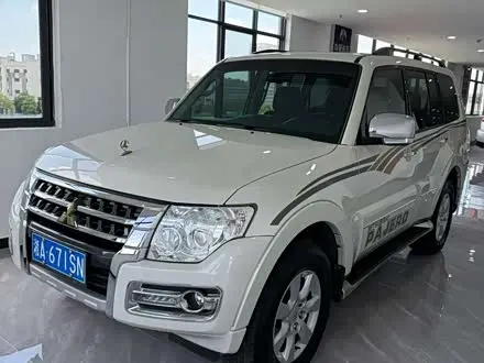 MITSUBISHI PAJERO — из Китая под ключ