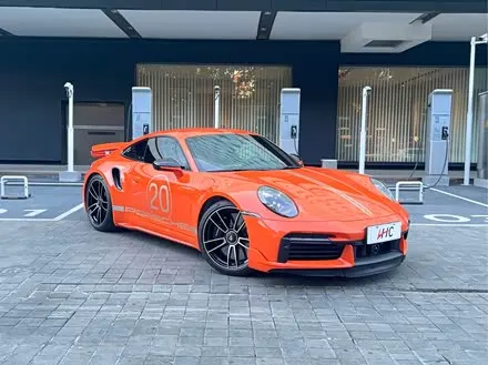PORSCHE 911 2021