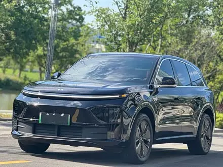 LI AUTO L6 — из Китая под ключ
