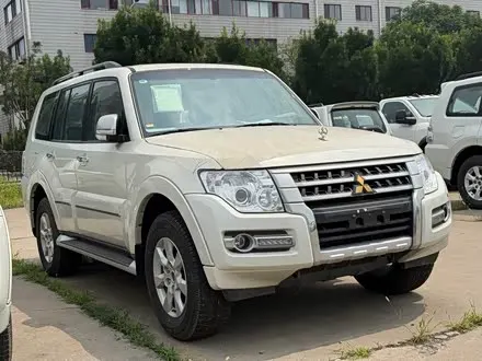 MITSUBISHI PAJERO V93 — из Китая под ключ