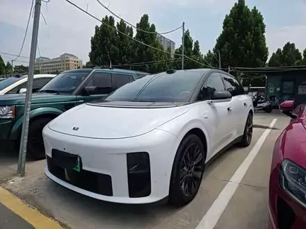 LI AUTO I6 — из Китая под ключ
