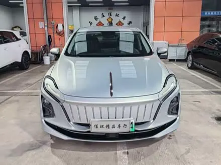HONGQI E-QM5 — из Китая под ключ