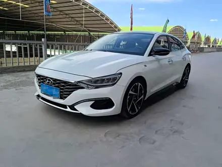HYUNDAI LAFESTA 2019