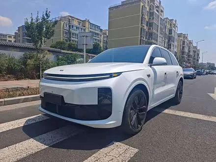 LI AUTO L6 — из Китая под ключ