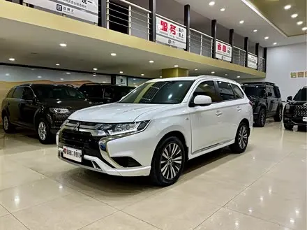 MITSUBISHI OUTLANDER — из Китая под ключ