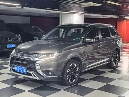 MITSUBISHI OUTLANDER — из Китая под ключ