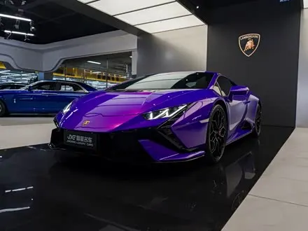 LAMBORGHINI HURACAN 2023