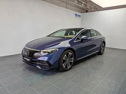 MERCEDES-BENZ EQS 2022