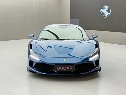 FERRARI F8 2019