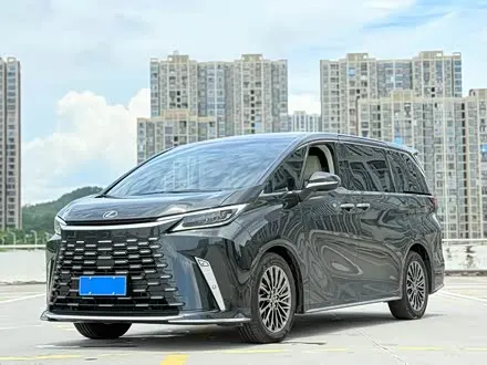 LEXUS LM — из Китая под ключ