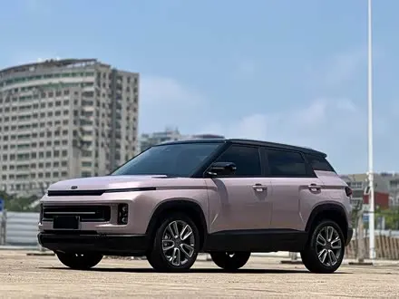 GEELY ICON — из Китая под ключ