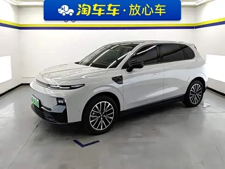 LEAPMOTOR B10 2025