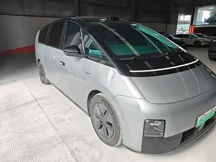 LI AUTO MEGA — из Кореи под ключ