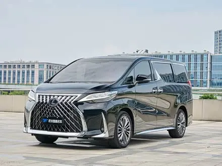 LEXUS LM — из Китая под ключ