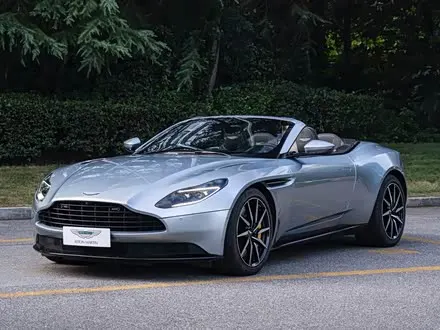 ASTON MARTIN DB11 2019