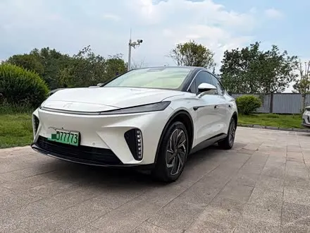 RISING AUTO R7 — из Китая под ключ