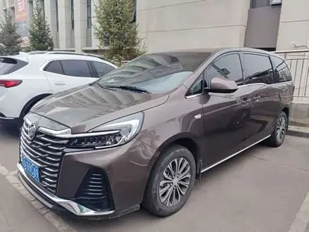 BUICK GL8 — из Китая под ключ
