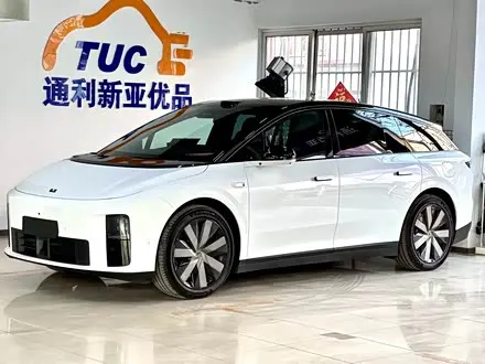 LI AUTO I6 — из Китая под ключ