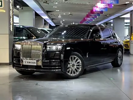 ROLLS-ROYCE PHANTOM 2024