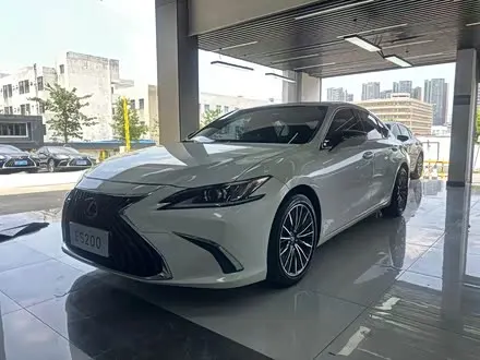 LEXUS ES — из Китая под ключ