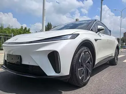 RISING AUTO R7 — из Китая под ключ