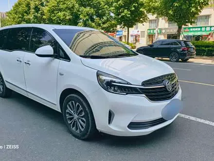 BUICK GL8 — из Китая под ключ
