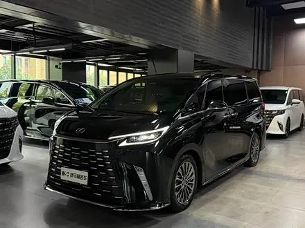 LEXUS LM — из Китая под ключ