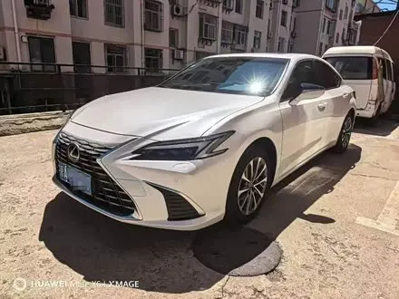 LEXUS ES — из Китая под ключ