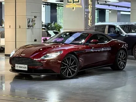 ASTON MARTIN DB11 2020