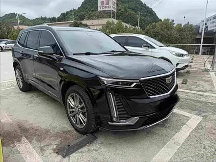 CADILLAC XT6 — из Китая под ключ